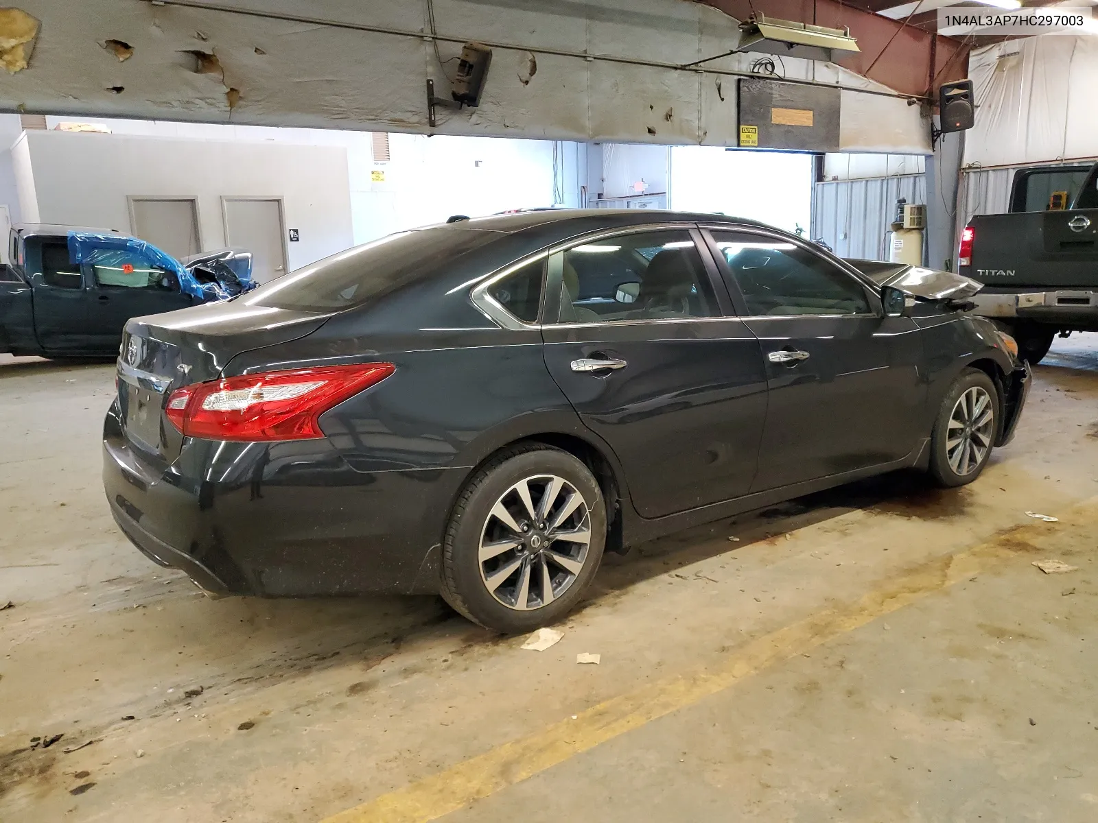 2017 Nissan Altima 2.5 VIN: 1N4AL3AP7HC297003 Lot: 61253444