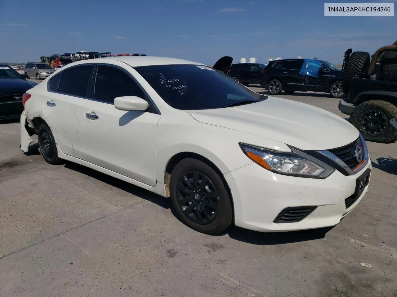 2017 Nissan Altima 2.5 VIN: 1N4AL3AP4HC194346 Lot: 62560564