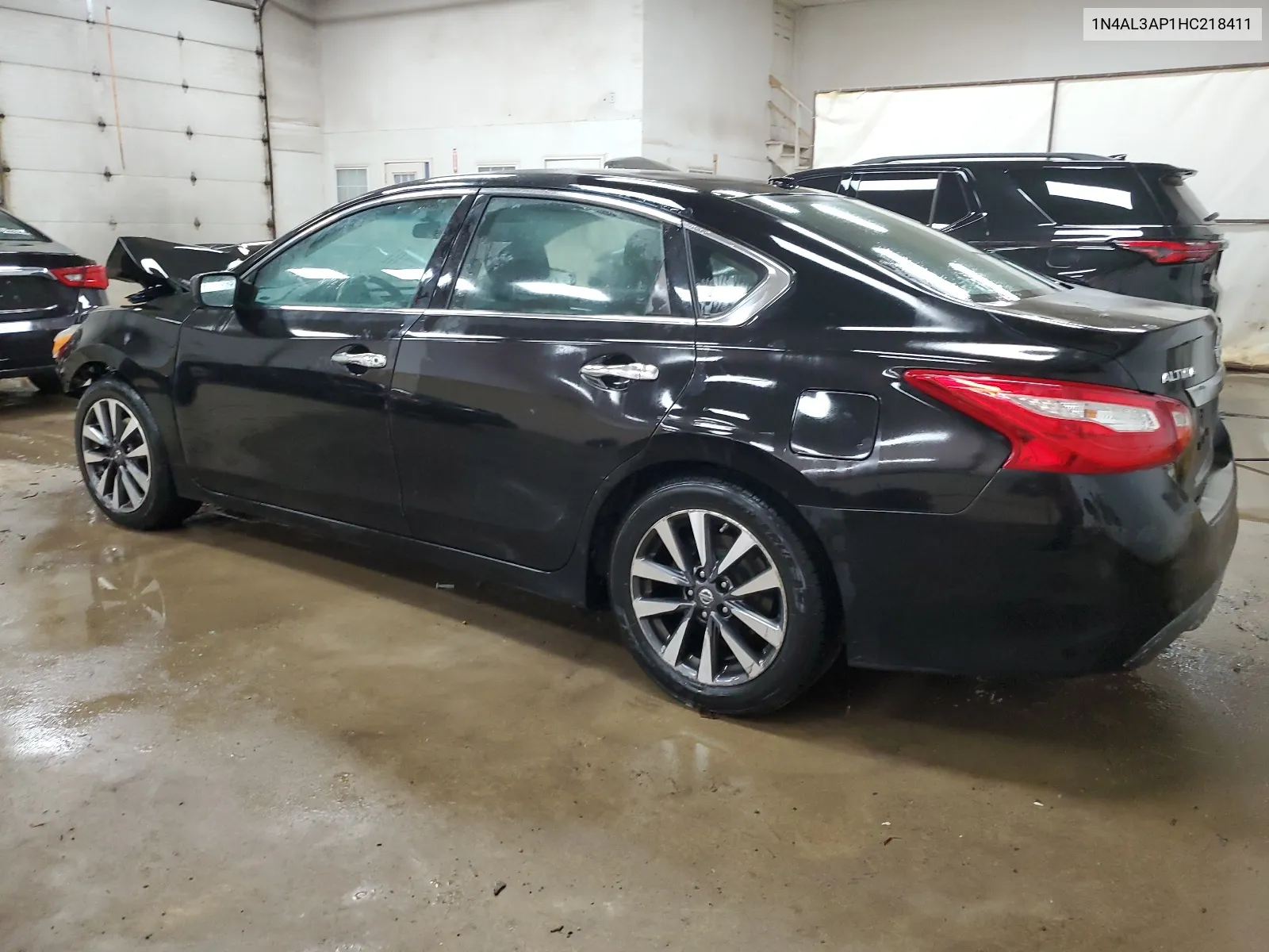 1N4AL3AP1HC218411 2017 Nissan Altima 2.5