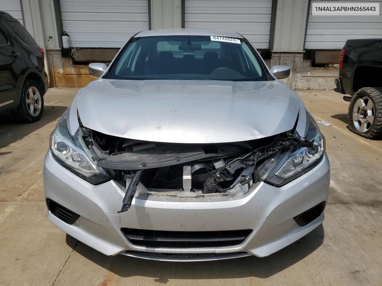 1N4AL3AP8HN365443 2017 Nissan Altima 2.5