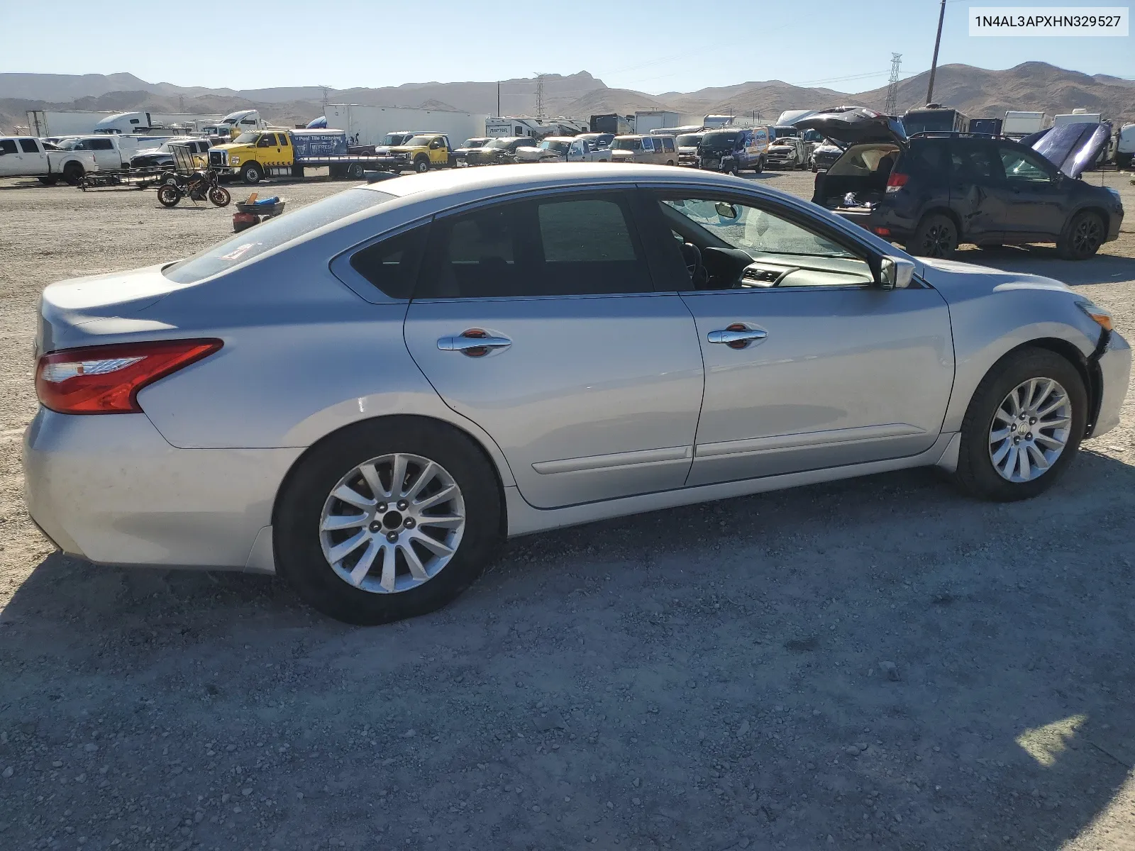 2017 Nissan Altima 2.5 VIN: 1N4AL3APXHN329527 Lot: 67819624