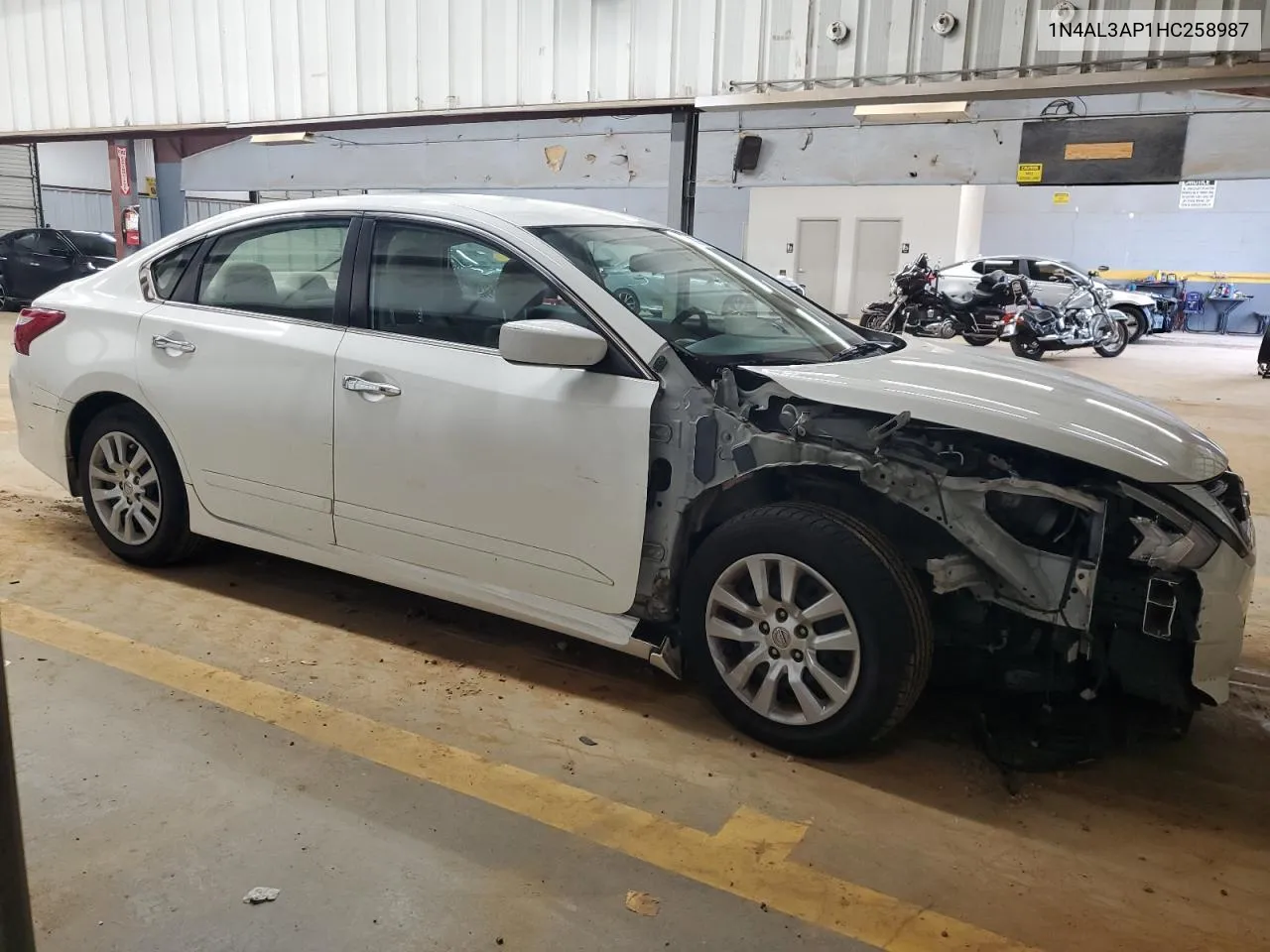 2017 Nissan Altima 2.5 VIN: 1N4AL3AP1HC258987 Lot: 68216384