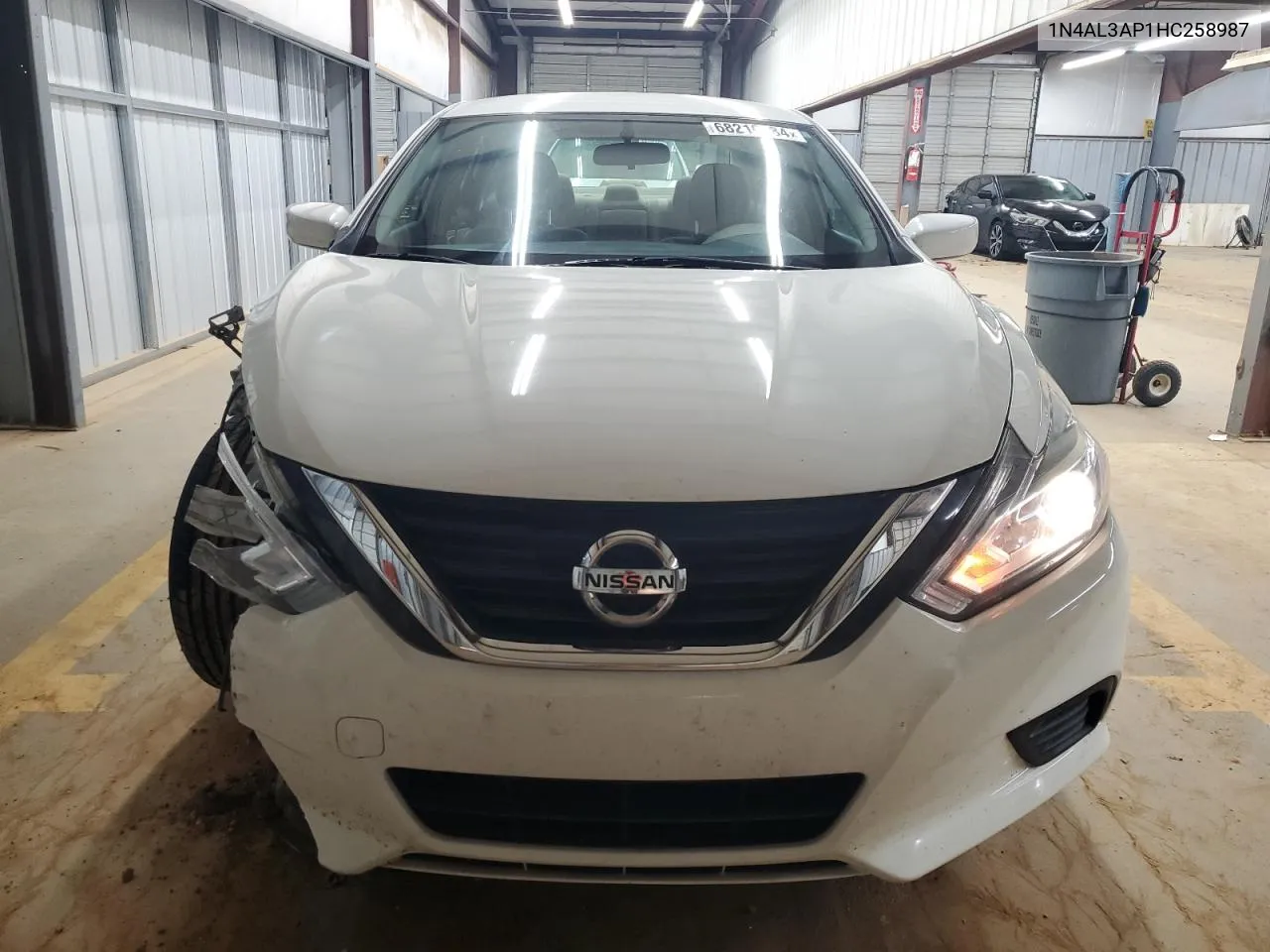 1N4AL3AP1HC258987 2017 Nissan Altima 2.5