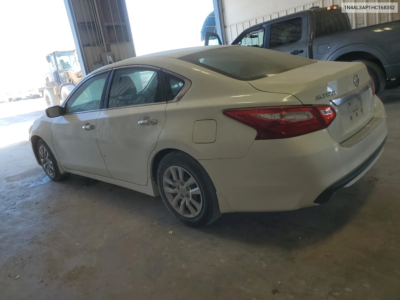 2017 Nissan Altima 2.5 VIN: 1N4AL3AP1HC168352 Lot: 68300784