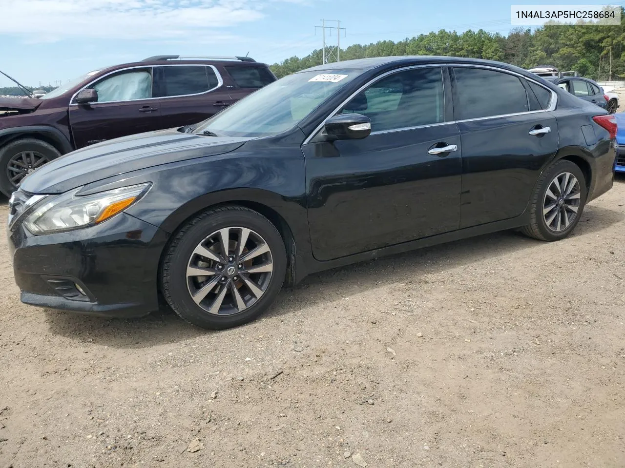 2017 Nissan Altima 2.5 VIN: 1N4AL3AP5HC258684 Lot: 70141004