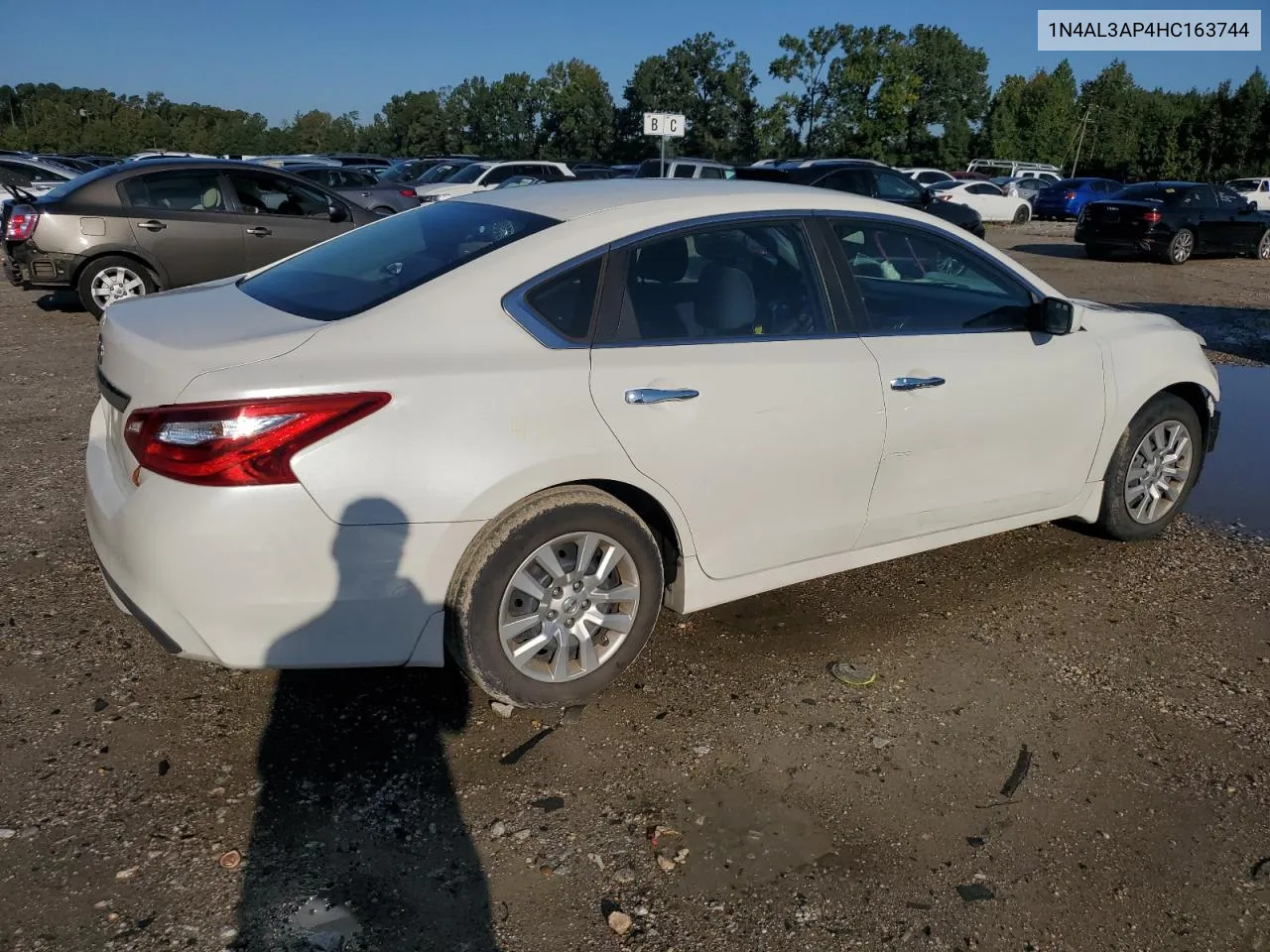 2017 Nissan Altima 2.5 VIN: 1N4AL3AP4HC163744 Lot: 73018254