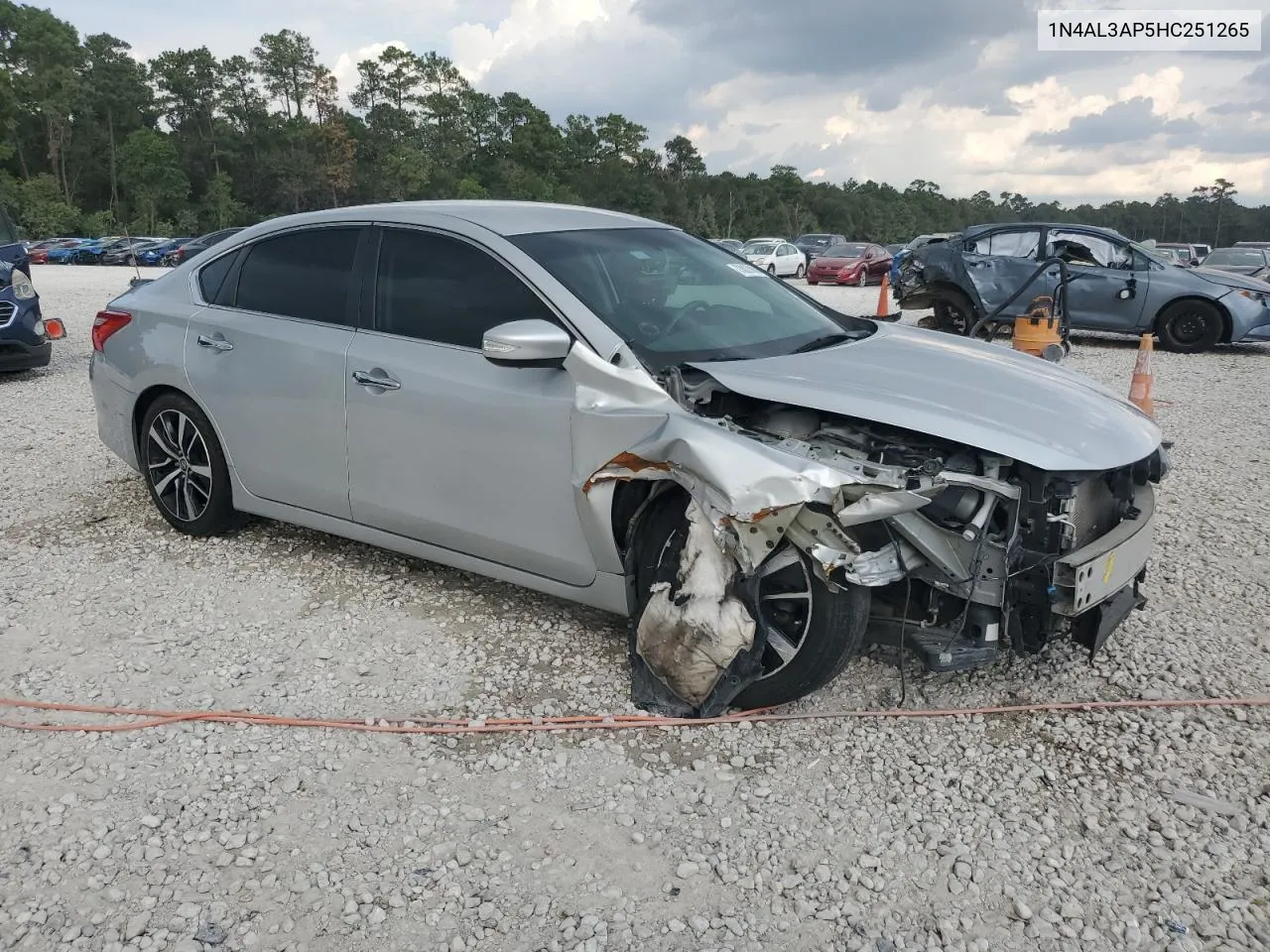 2017 Nissan Altima 2.5 VIN: 1N4AL3AP5HC251265 Lot: 73027684