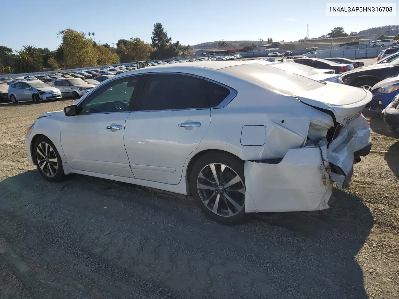 2017 Nissan Altima 2.5 VIN: 1N4AL3AP5HN316703 Lot: 76084114