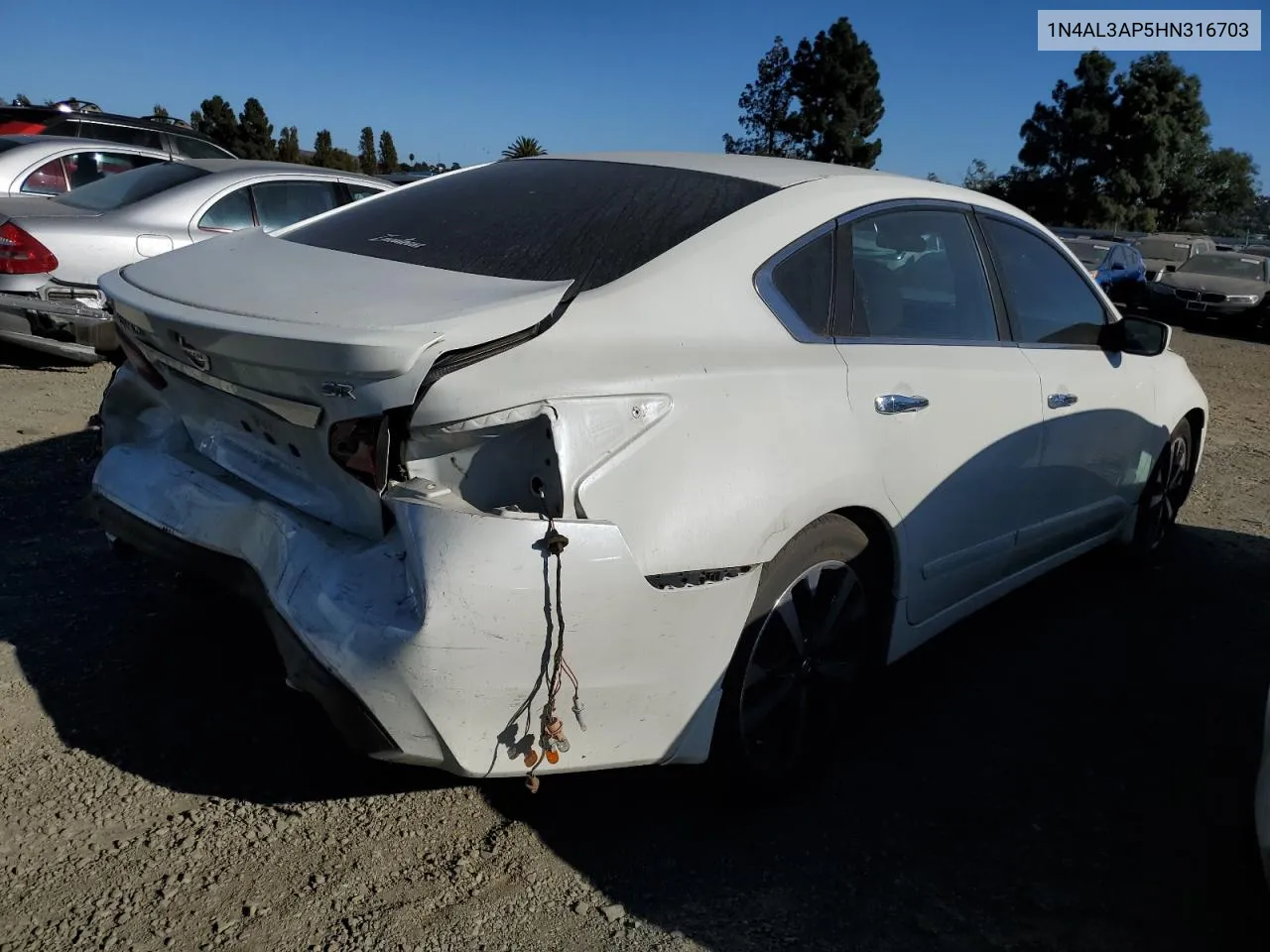 2017 Nissan Altima 2.5 VIN: 1N4AL3AP5HN316703 Lot: 76084114