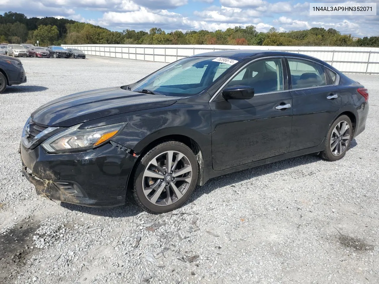 2017 Nissan Altima 2.5 VIN: 1N4AL3AP9HN352071 Lot: 76396674