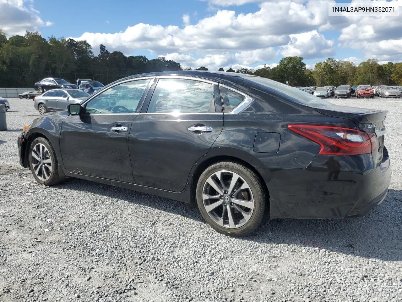 2017 Nissan Altima 2.5 VIN: 1N4AL3AP9HN352071 Lot: 76396674