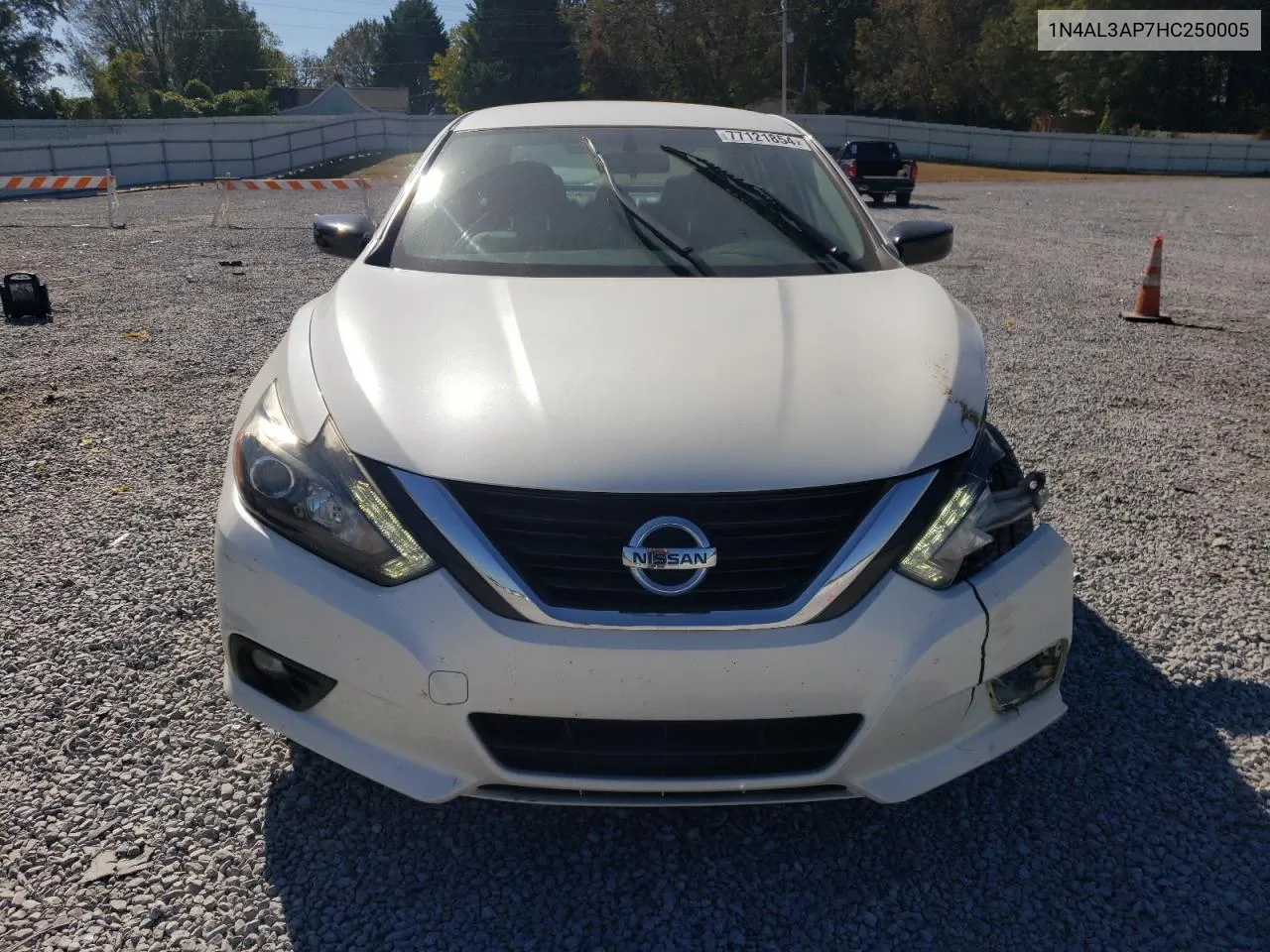 2017 Nissan Altima 2.5 VIN: 1N4AL3AP7HC250005 Lot: 77121854