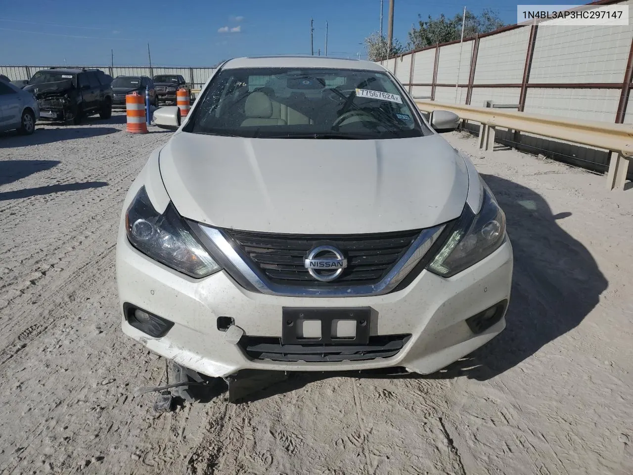 2017 Nissan Altima 3.5Sl VIN: 1N4BL3AP3HC297147 Lot: 77567624