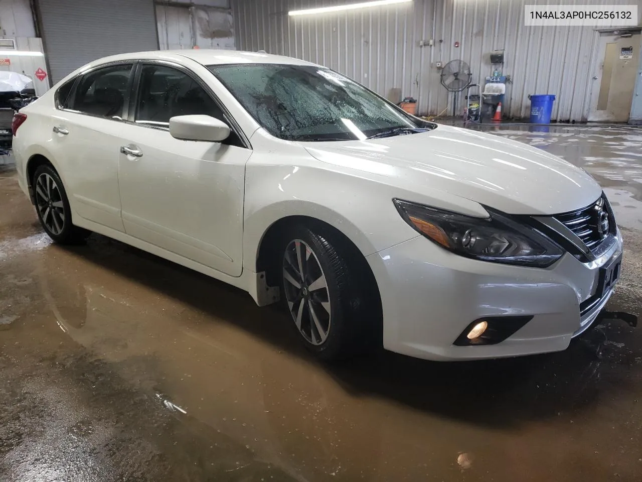 2017 Nissan Altima 2.5 VIN: 1N4AL3AP0HC256132 Lot: 80149334