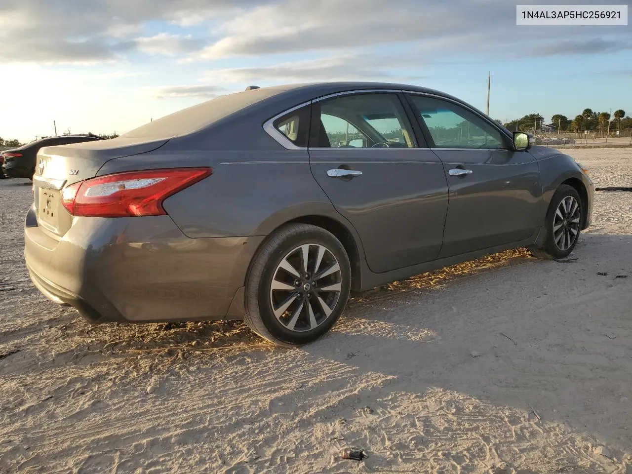 2017 Nissan Altima 2.5 VIN: 1N4AL3AP5HC256921 Lot: 80604824