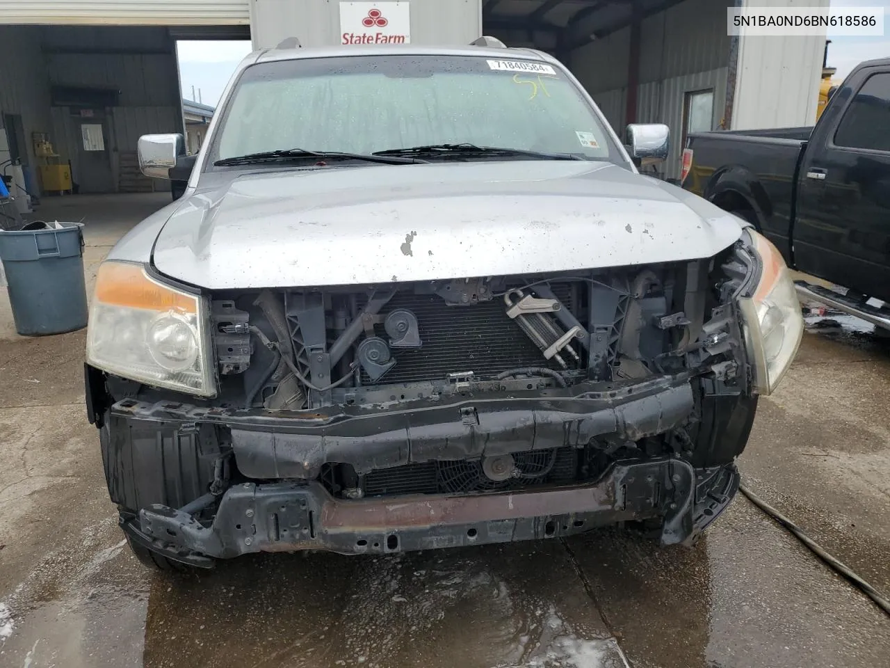 5N1BA0ND6BN618586 2011 Nissan Armada Sv