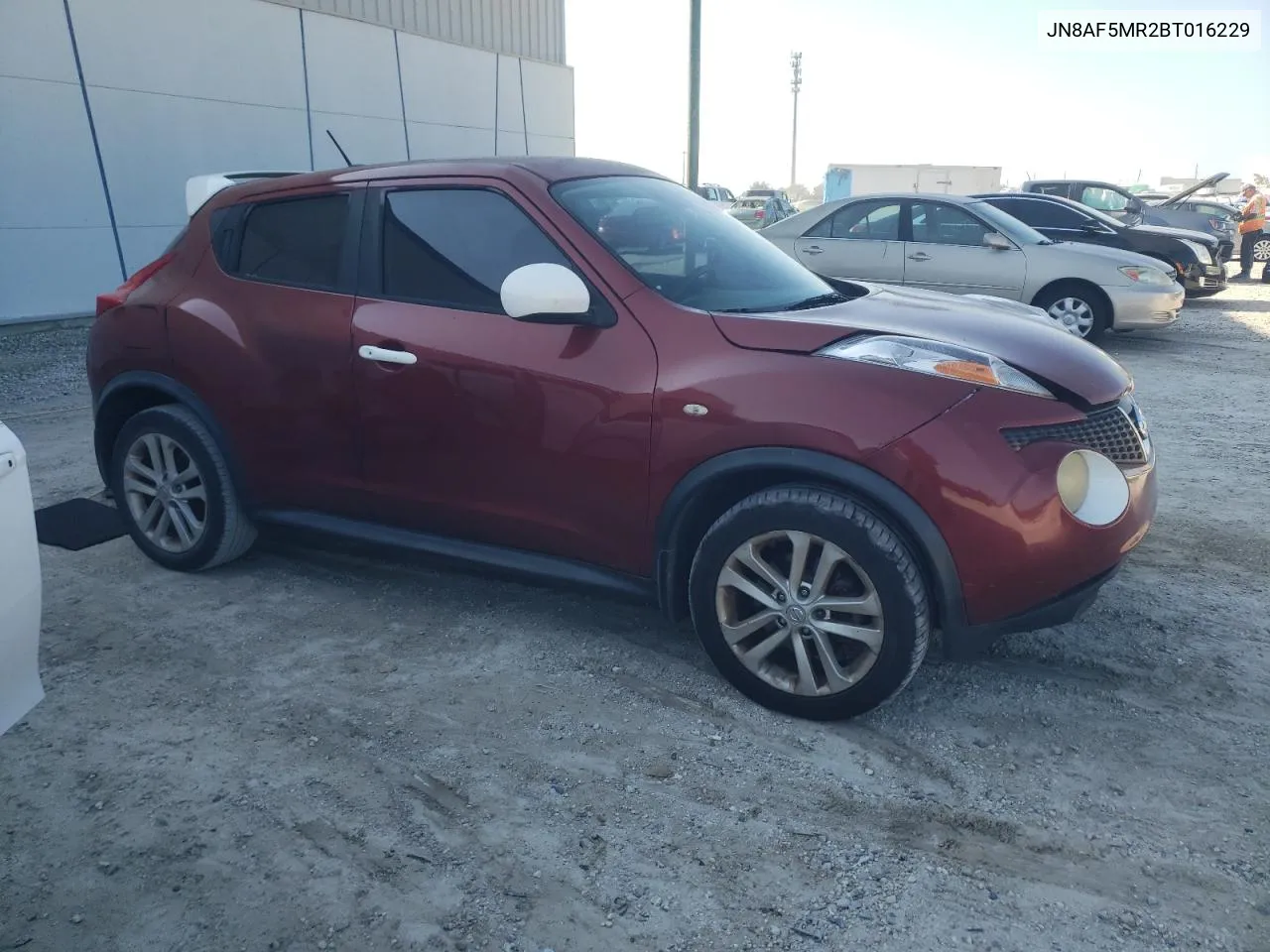 JN8AF5MR2BT016229 2011 Nissan Juke S