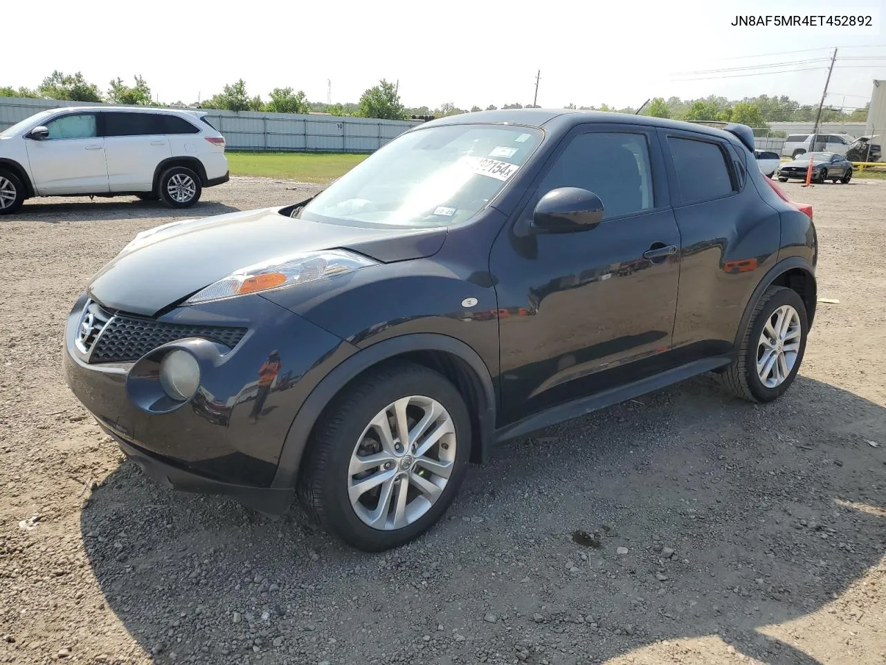 2014 Nissan Juke S VIN: JN8AF5MR4ET452892 Lot: 68292154