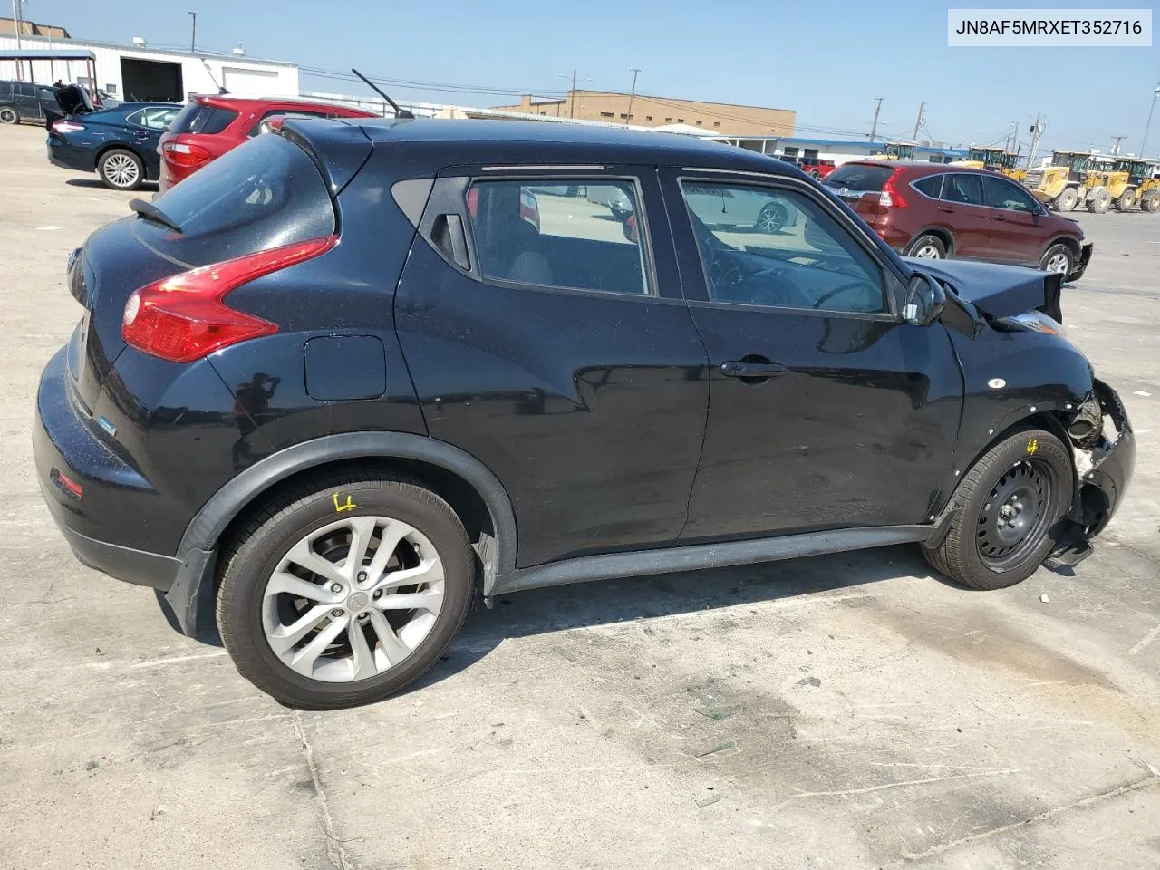 2014 Nissan Juke S VIN: JN8AF5MRXET352716 Lot: 71801834