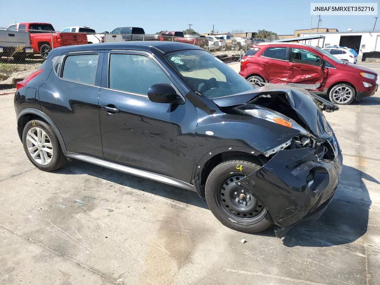 2014 Nissan Juke S VIN: JN8AF5MRXET352716 Lot: 71801834