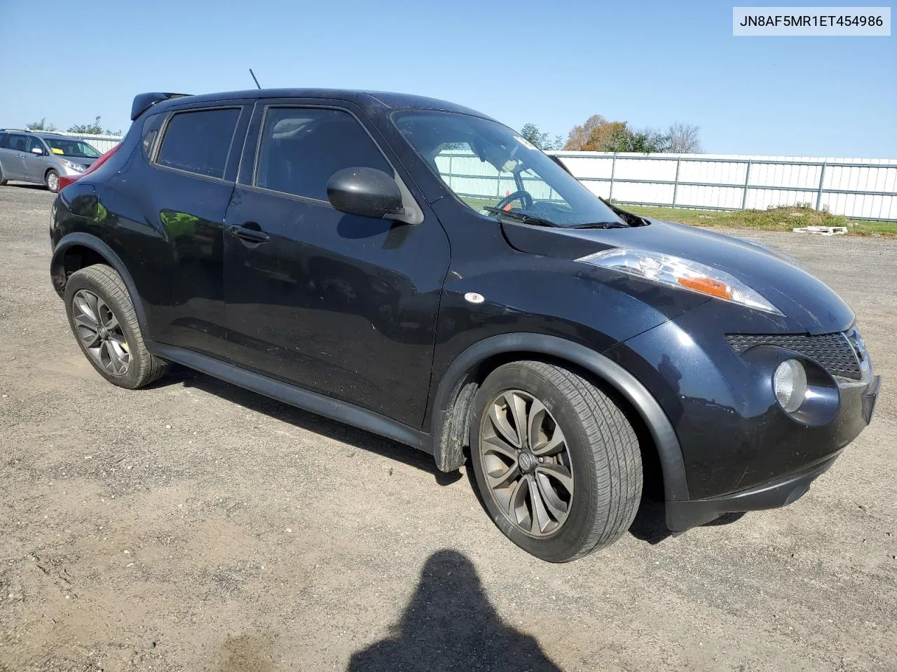 2014 Nissan Juke S VIN: JN8AF5MR1ET454986 Lot: 74980404