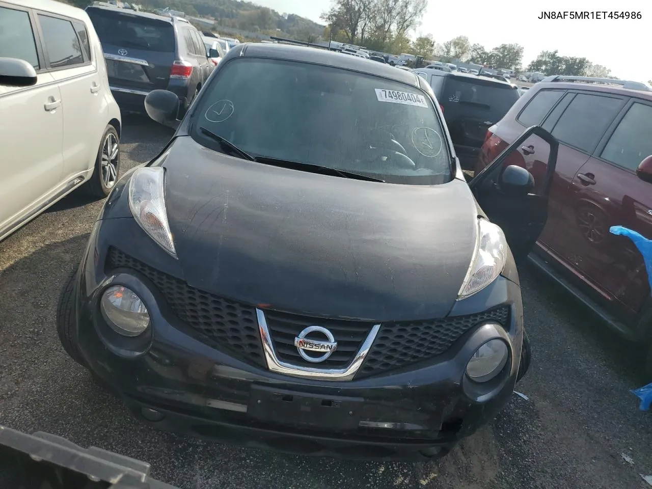 2014 Nissan Juke S VIN: JN8AF5MR1ET454986 Lot: 74980404