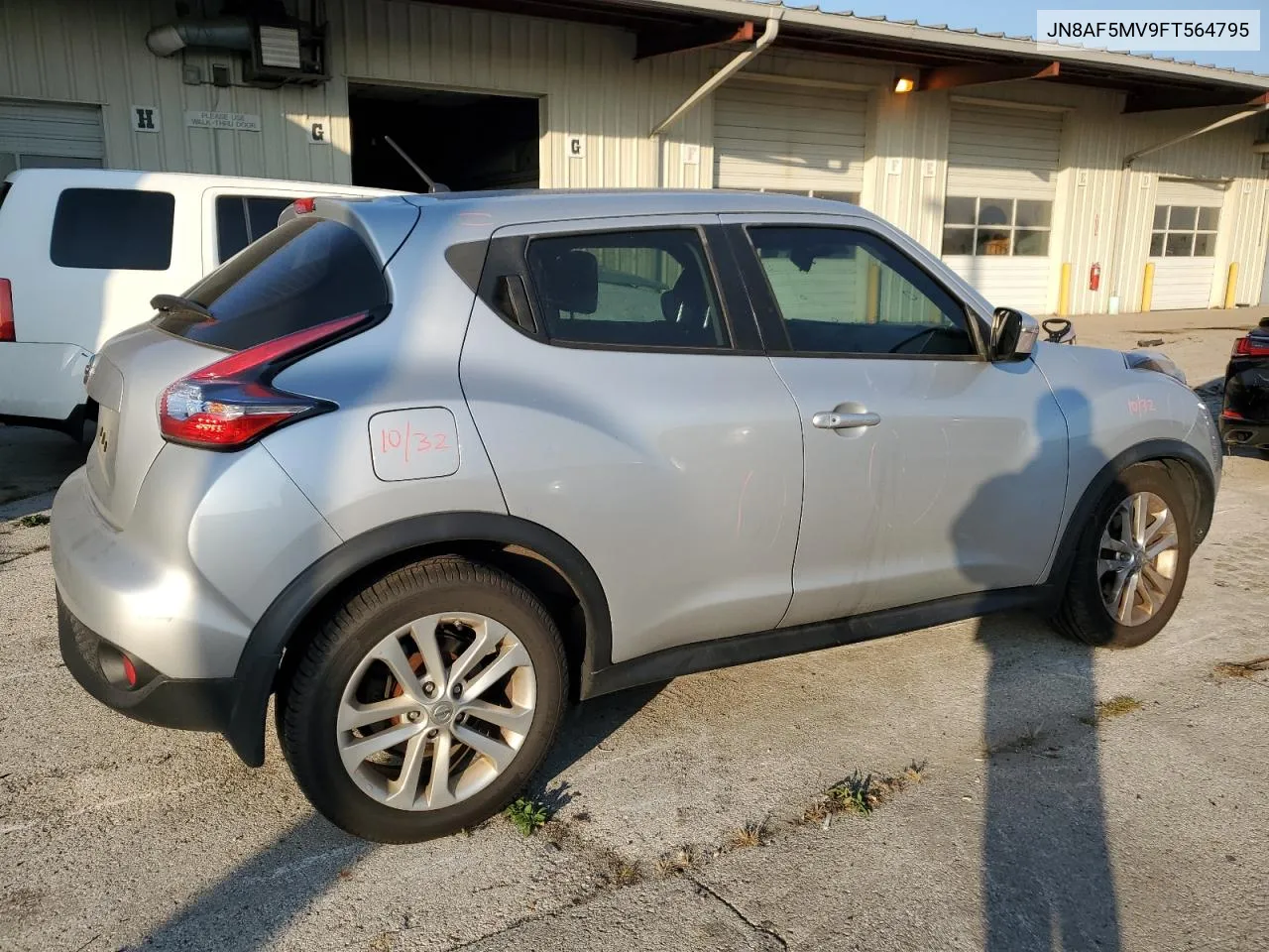 2015 Nissan Juke S VIN: JN8AF5MV9FT564795 Lot: 75417114