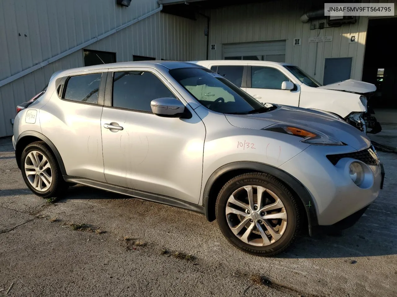 2015 Nissan Juke S VIN: JN8AF5MV9FT564795 Lot: 75417114