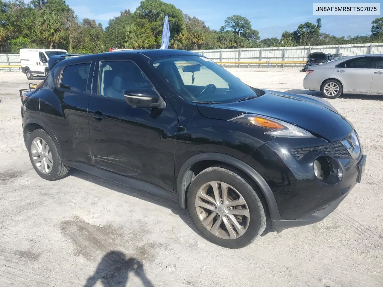 2015 Nissan Juke S VIN: JN8AF5MR5FT507075 Lot: 78133584