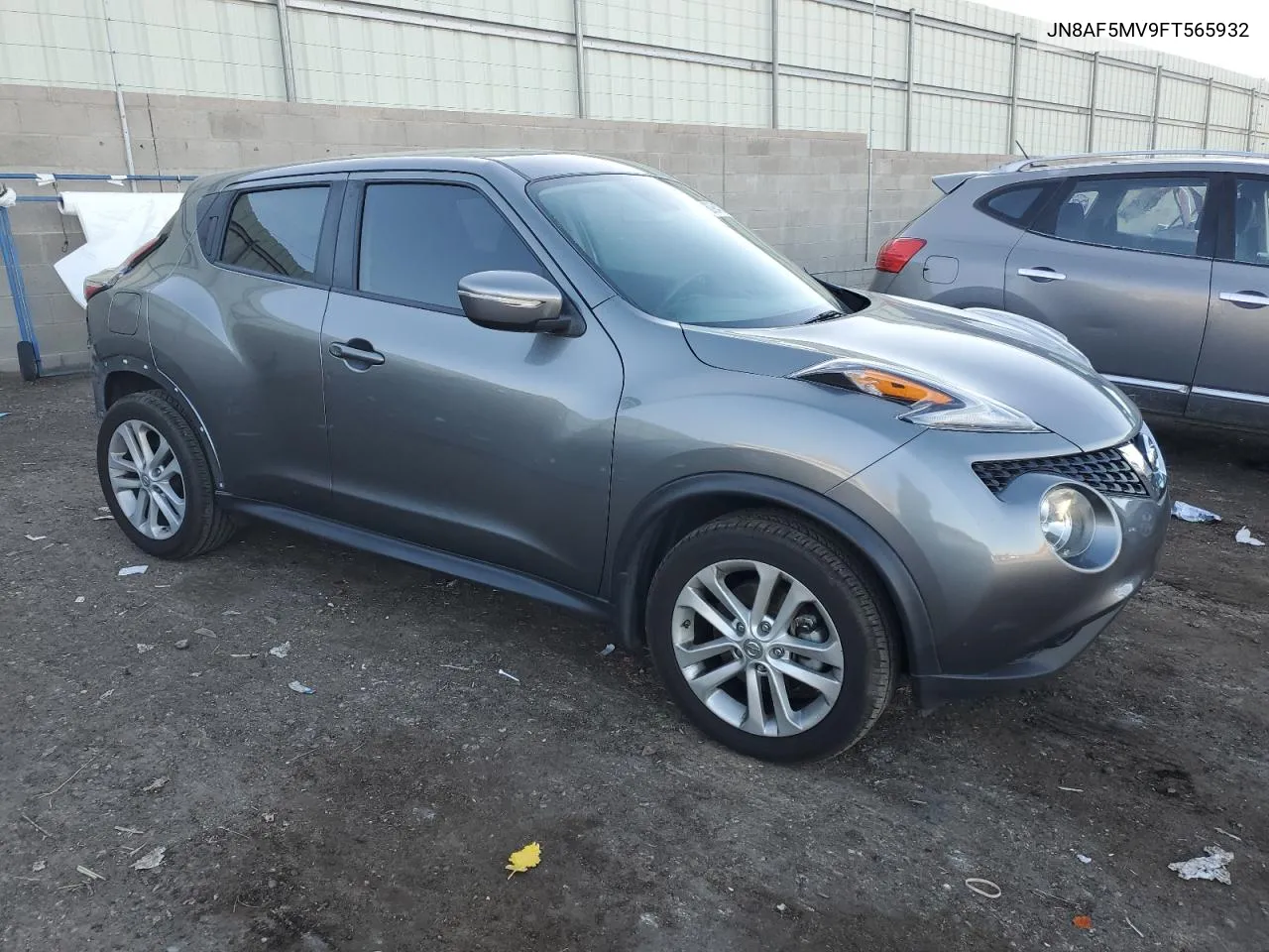 2015 Nissan Juke S VIN: JN8AF5MV9FT565932 Lot: 80984704