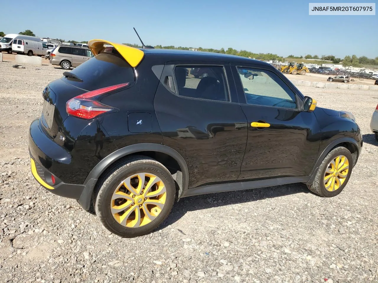 2016 Nissan Juke S VIN: JN8AF5MR2GT607975 Lot: 73782534