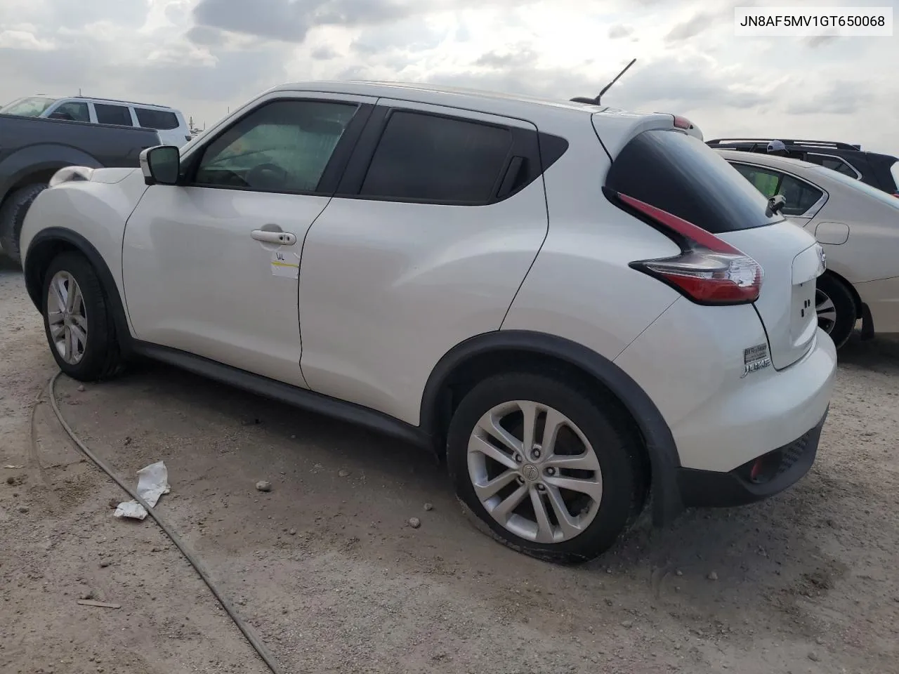 2016 Nissan Juke S VIN: JN8AF5MV1GT650068 Lot: 76067684