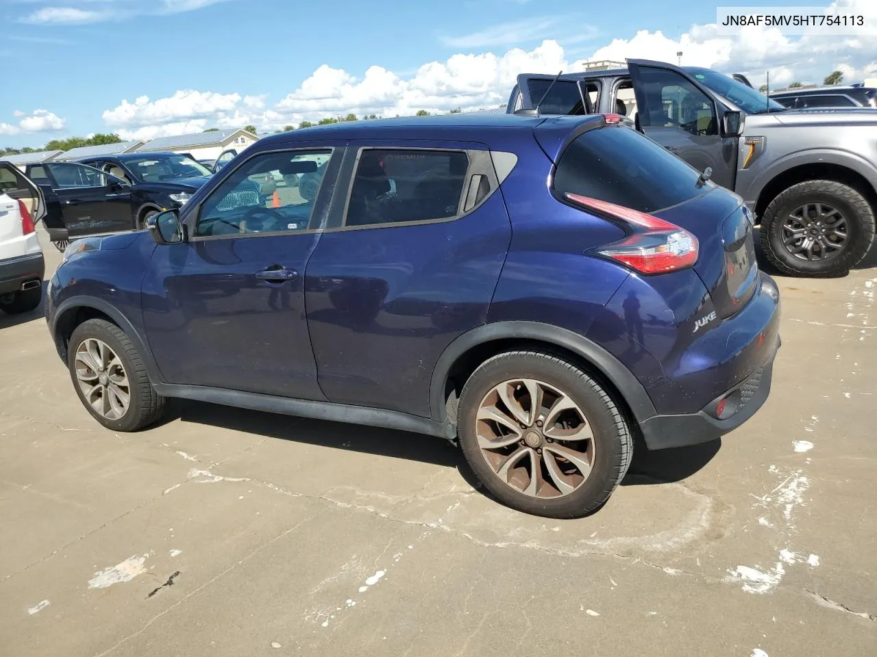 2017 Nissan Juke S VIN: JN8AF5MV5HT754113 Lot: 73707024