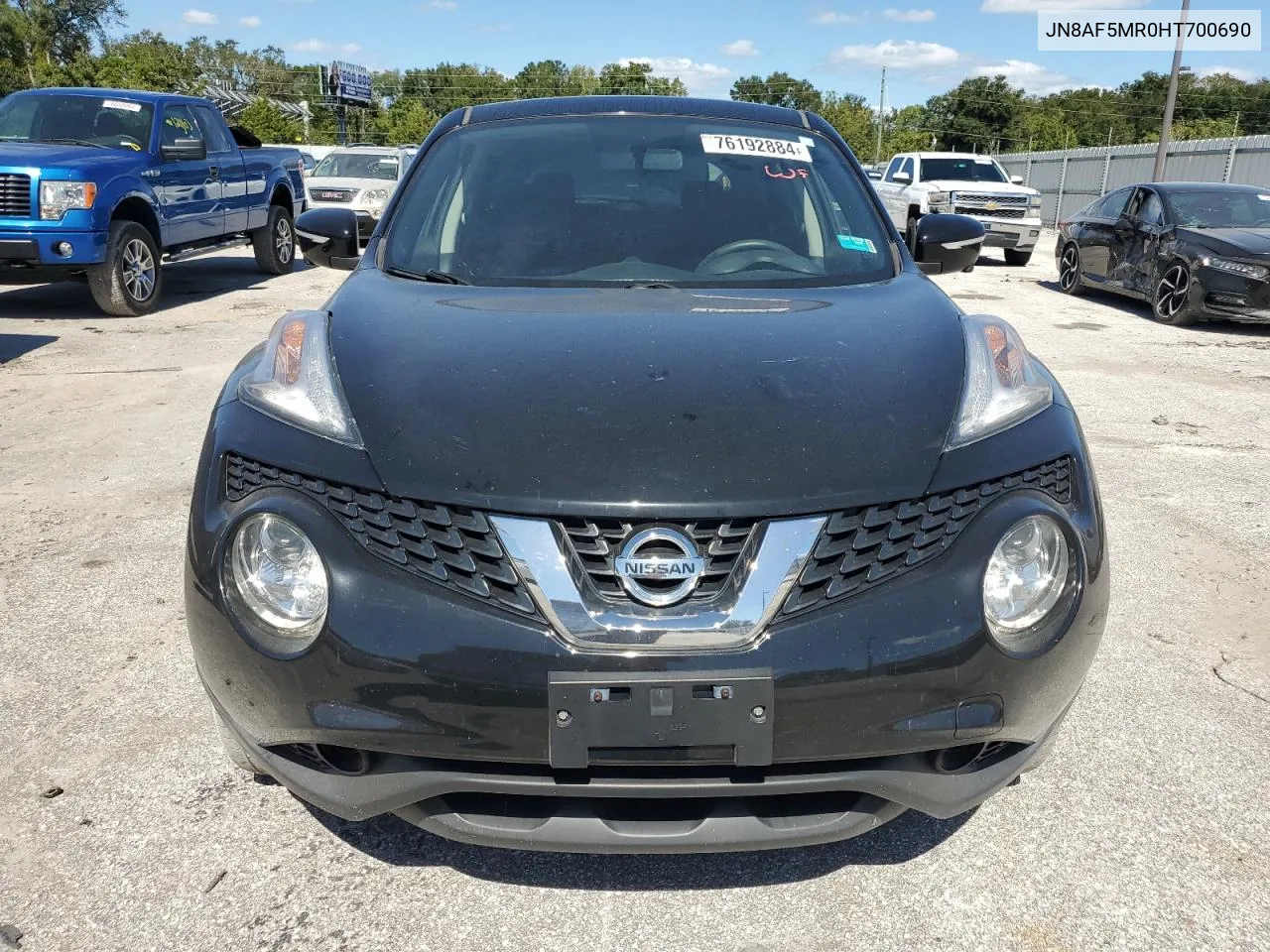 2017 Nissan Juke S VIN: JN8AF5MR0HT700690 Lot: 76192884