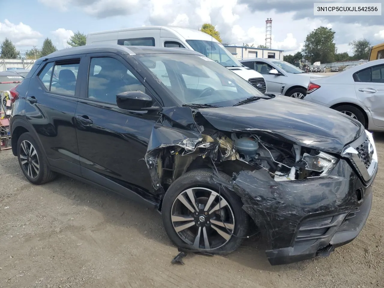 2018 Nissan Kicks S VIN: 3N1CP5CUXJL542556 Lot: 71359554