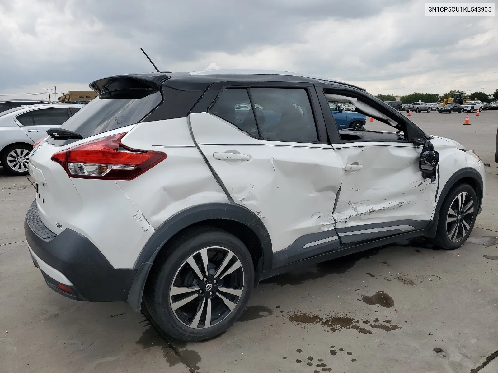 2019 Nissan Kicks S VIN: 3N1CP5CU1KL543905 Lot: 64010044