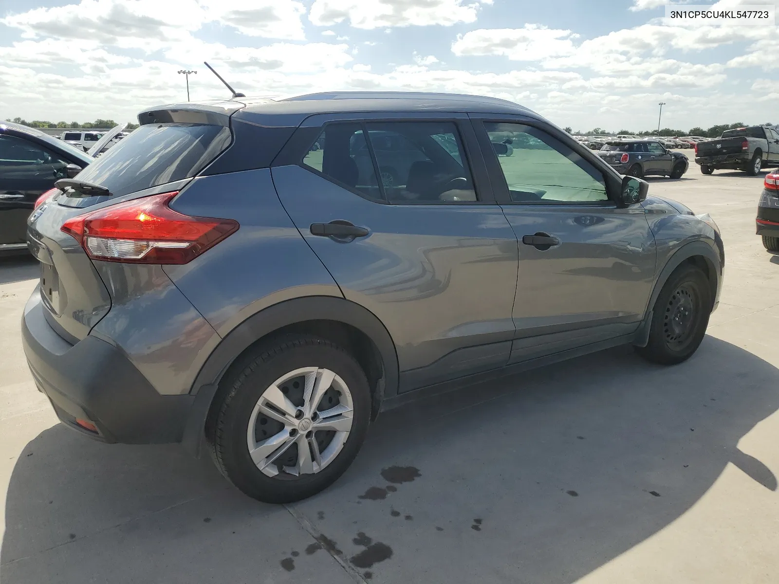 2019 Nissan Kicks S VIN: 3N1CP5CU4KL547723 Lot: 64642294