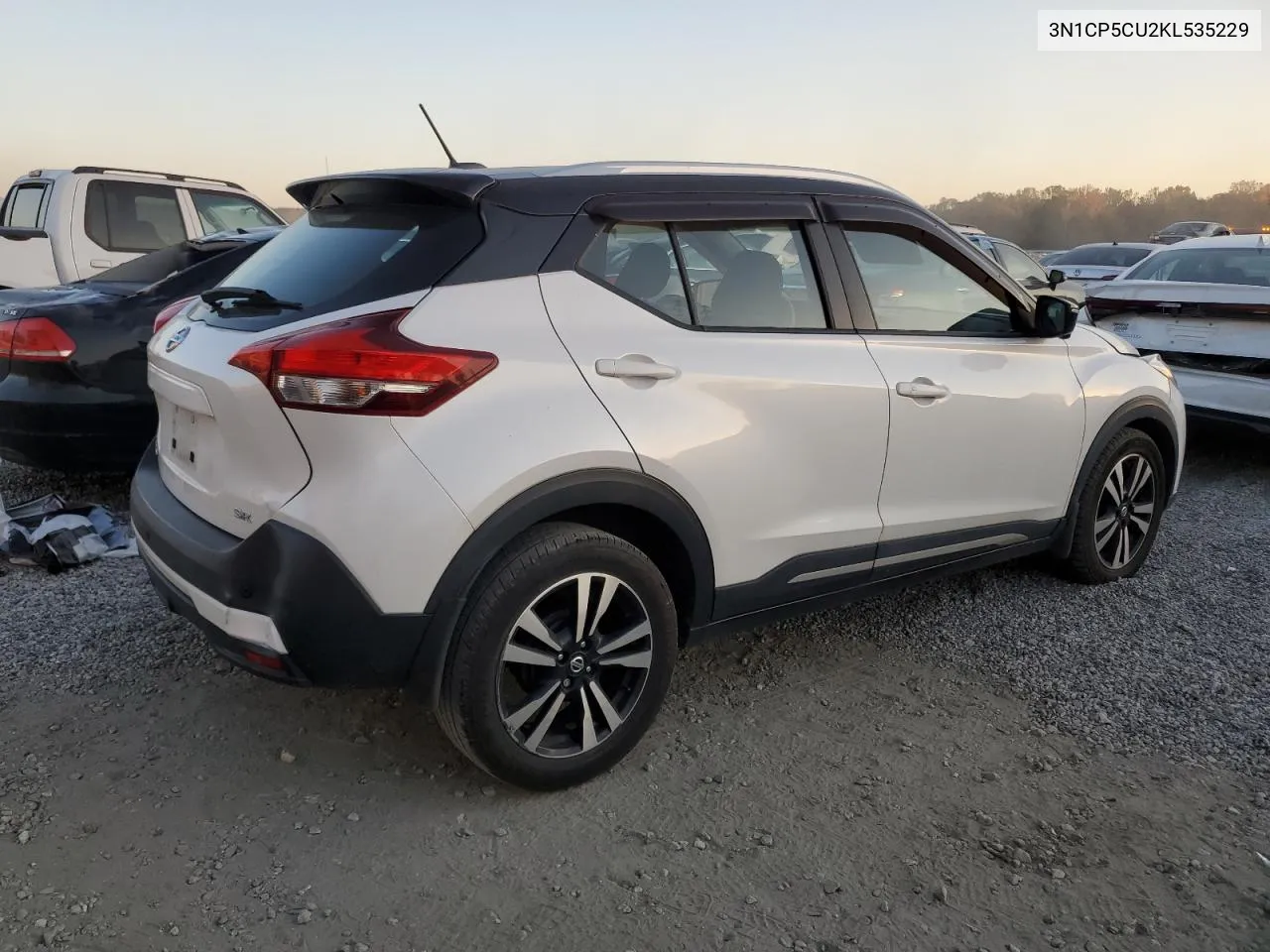 3N1CP5CU2KL535229 2019 Nissan Kicks S