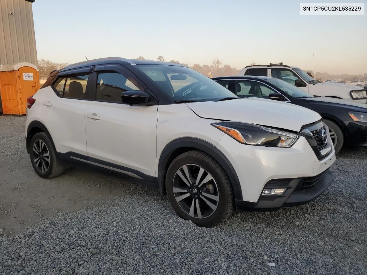 3N1CP5CU2KL535229 2019 Nissan Kicks S