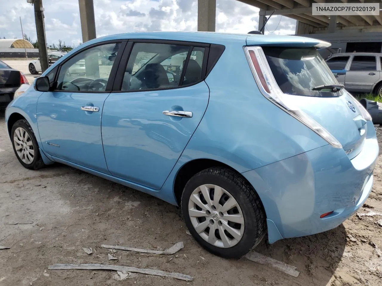 1N4AZ0CP7FC320139 2015 Nissan Leaf S