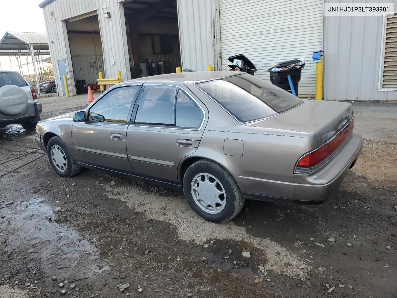 1990 Nissan Maxima VIN: JN1HJ01P3LT393901 Lot: 79912694