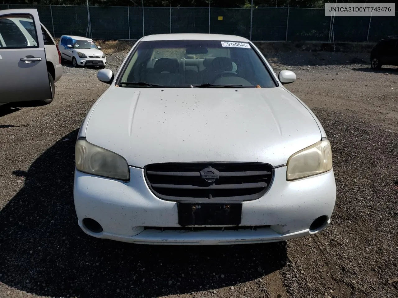 JN1CA31D0YT743476 2000 Nissan Maxima Gle