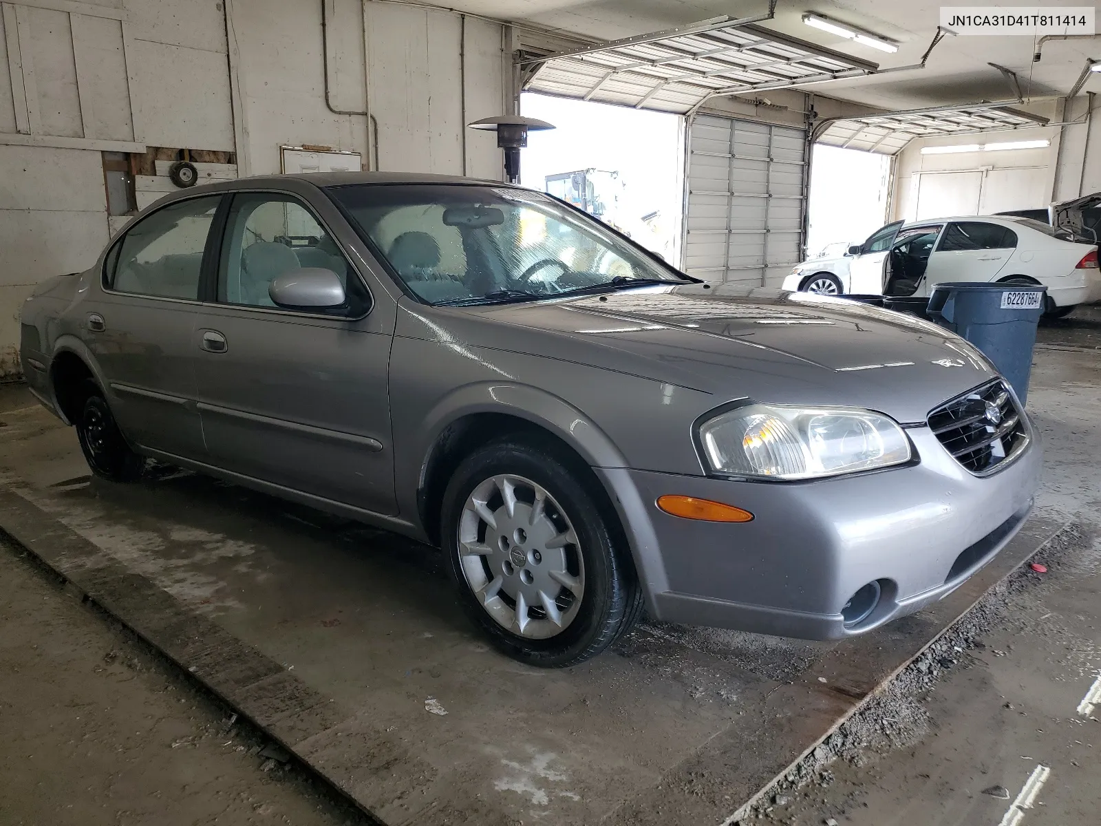 JN1CA31D41T811414 2001 Nissan Maxima Gxe