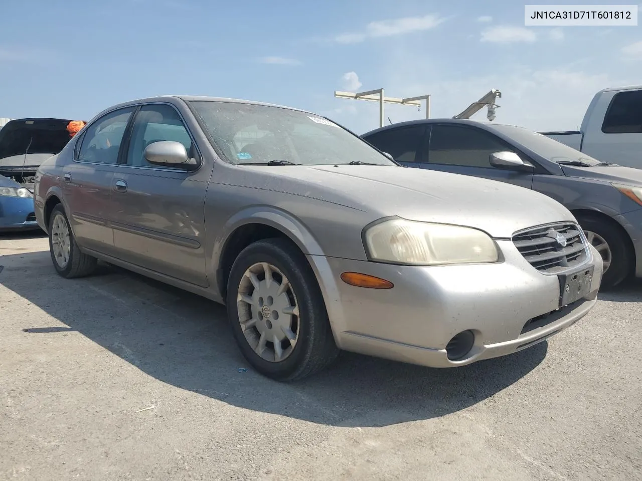 JN1CA31D71T601812 2001 Nissan Maxima Gxe