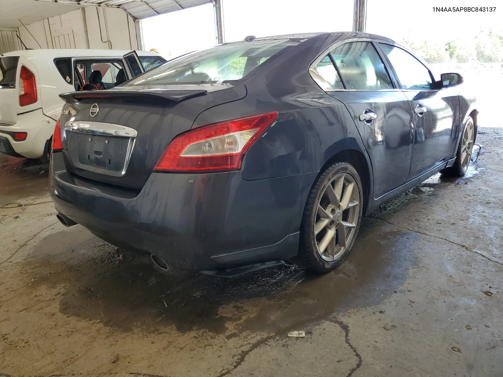 1N4AA5AP8BC843137 2011 Nissan Maxima S