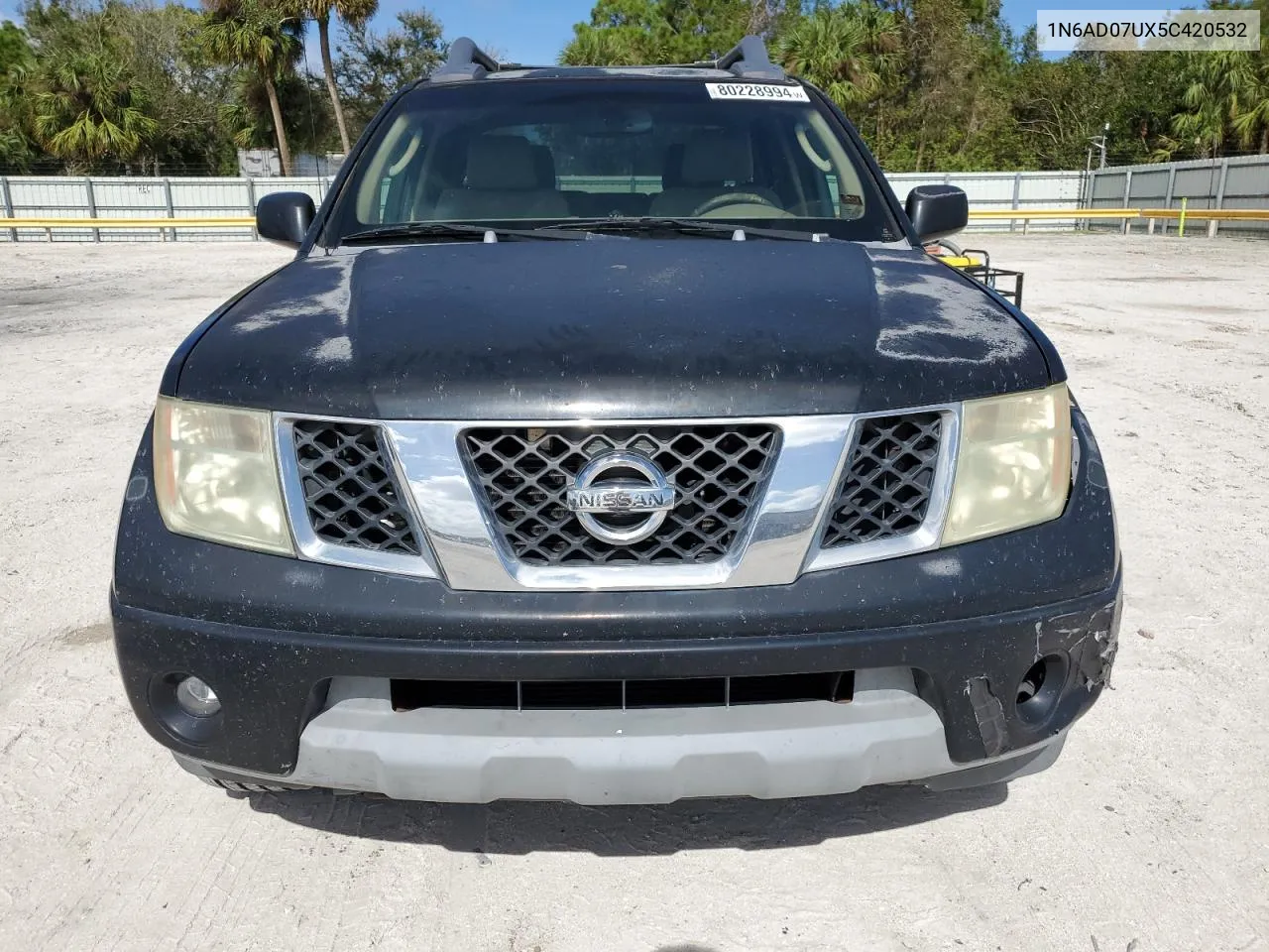 2005 Nissan Frontier Crew Cab Le VIN: 1N6AD07UX5C420532 Lot: 80228994