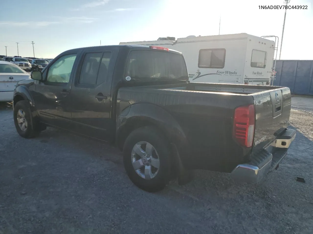 1N6AD0EV7BC443922 2011 Nissan Frontier S