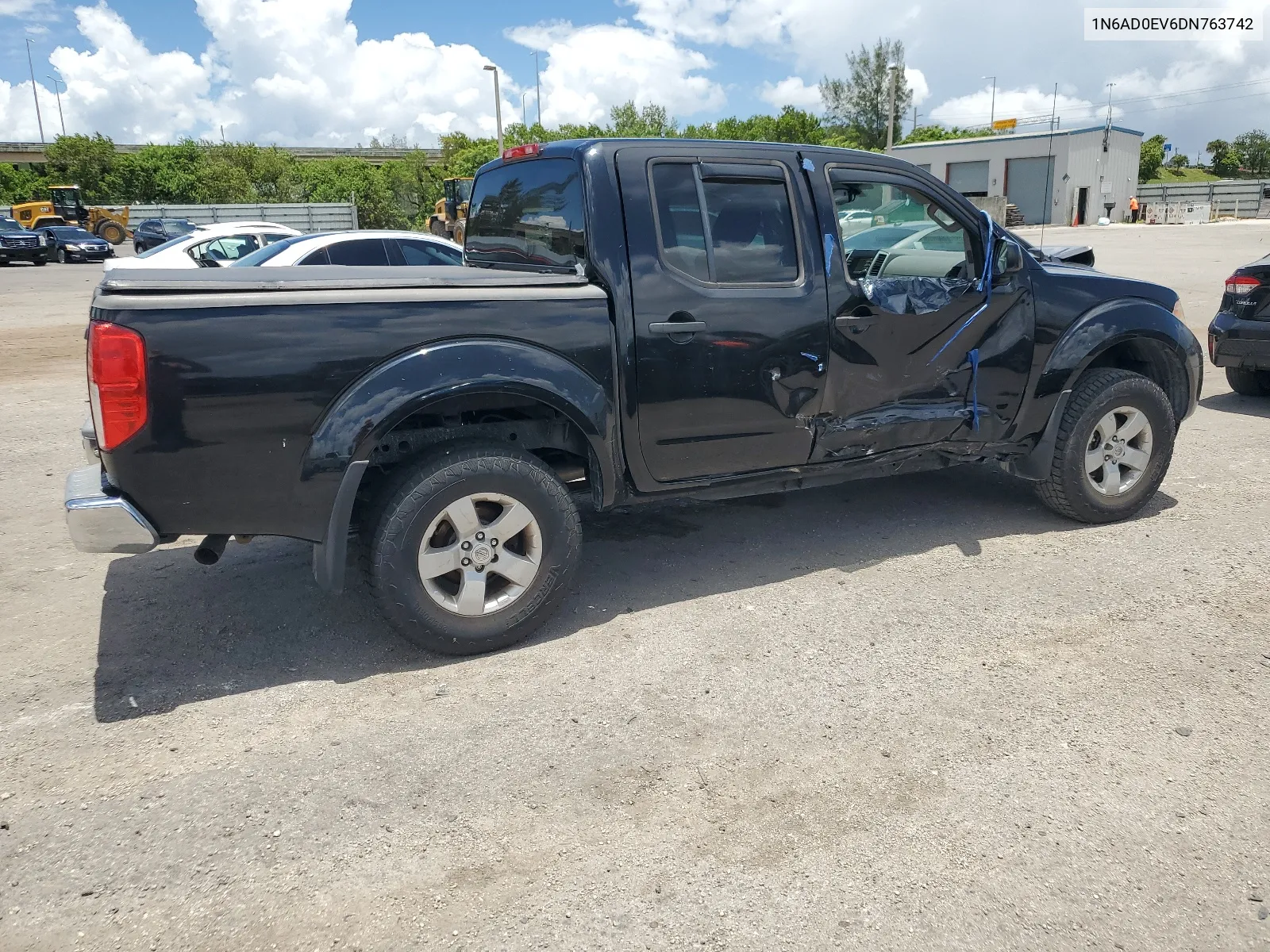 1N6AD0EV6DN763742 2013 Nissan Frontier S