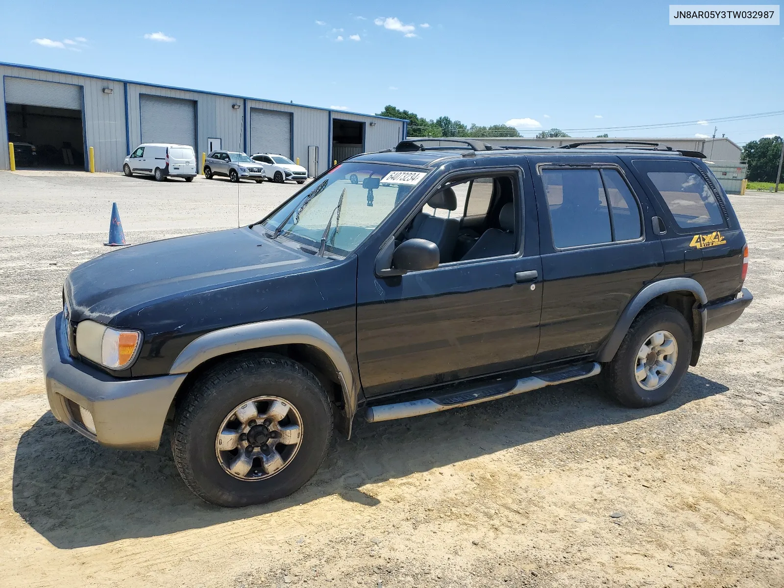 1996 Nissan Pathfinder Le VIN: JN8AR05Y3TW032987 Lot: 64073234