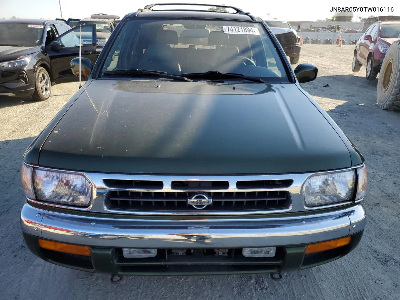 1996 Nissan Pathfinder Le VIN: JN8AR05Y0TW016116 Lot: 74121894